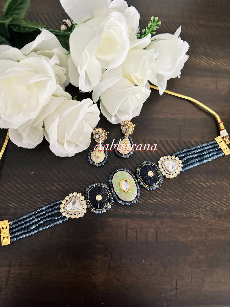 Fusion kundan bead choker set