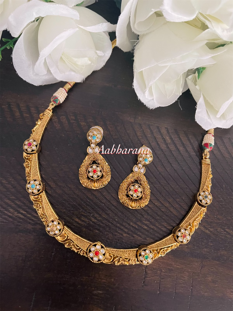 Antique finish floral necklace set