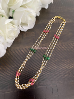 Elegant pearl layered chain