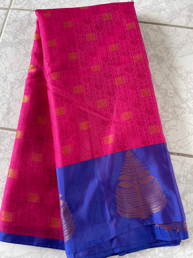 Kora muslin saree in pink/blue