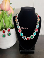 Fusion multicolor stone necklace set