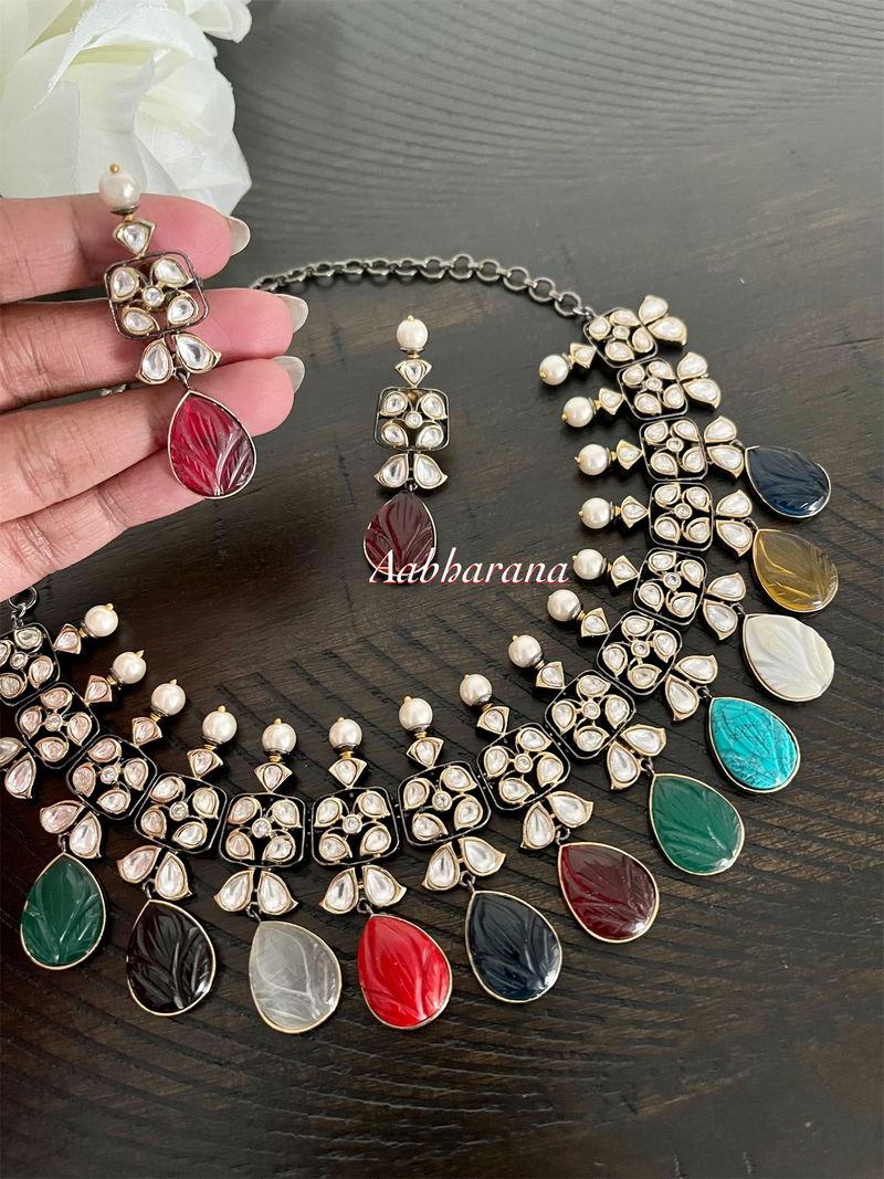 Fusion kundan and carved stone necklace set