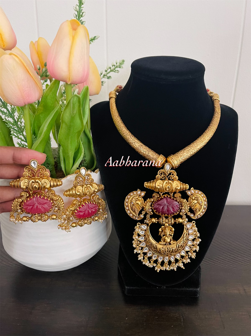Trendy ganesha hasli necklace set