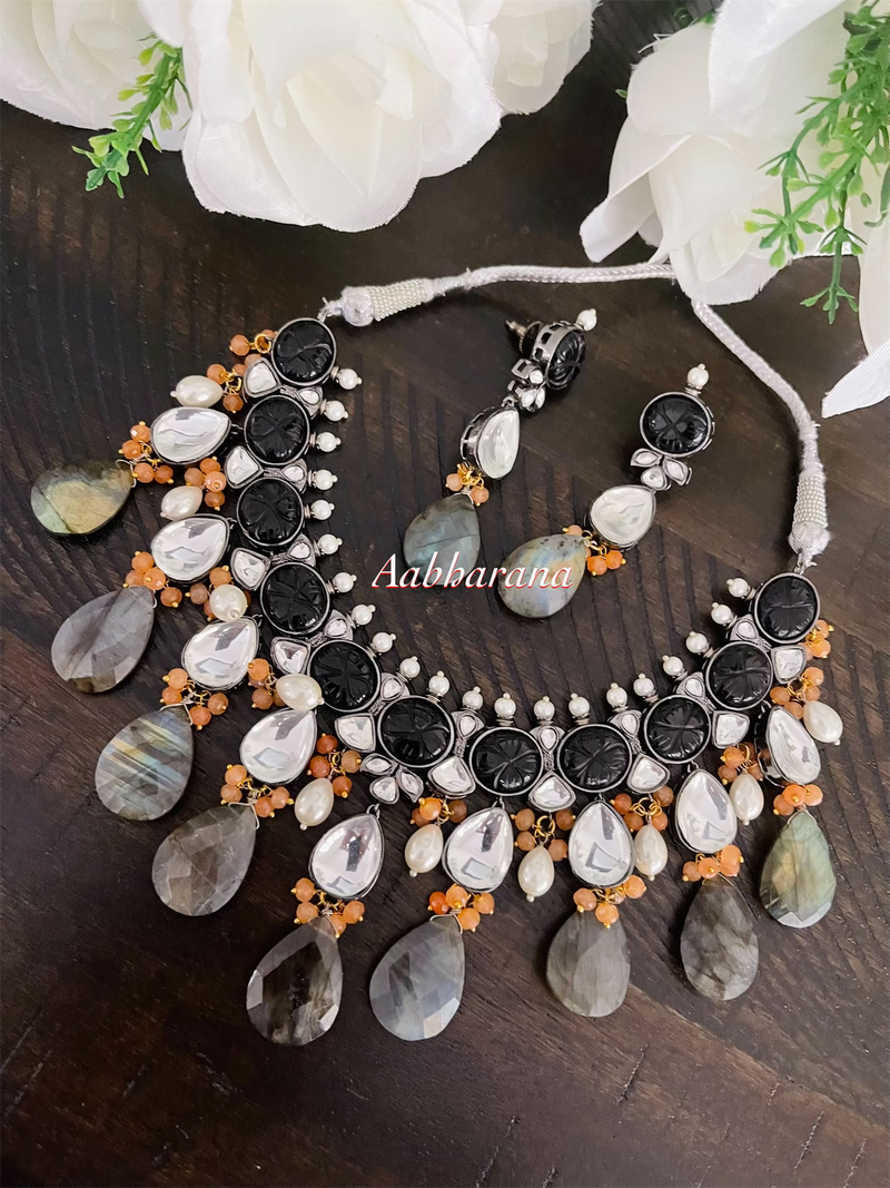 Kundan and quartz stone necklace set