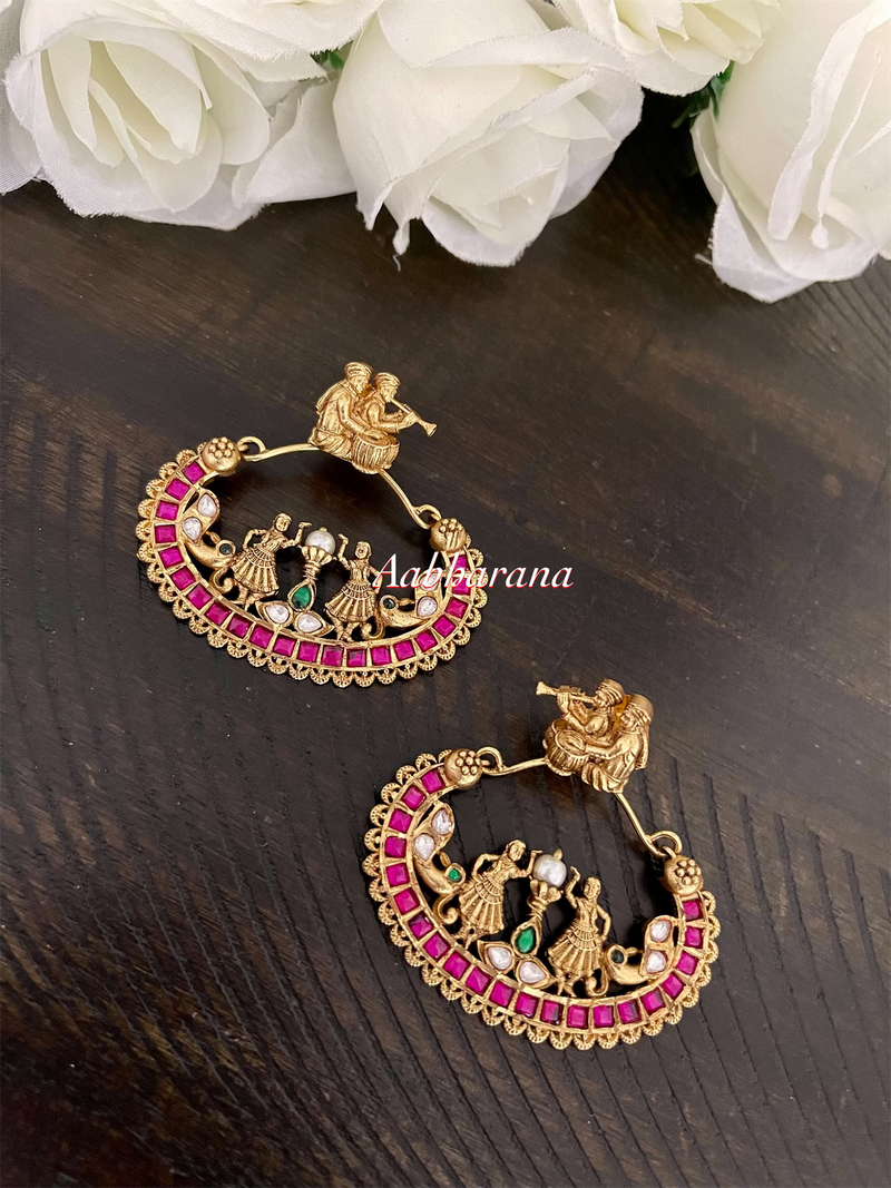 Jadau trendy earrings