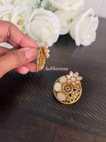 Kundan fusion stud earrings